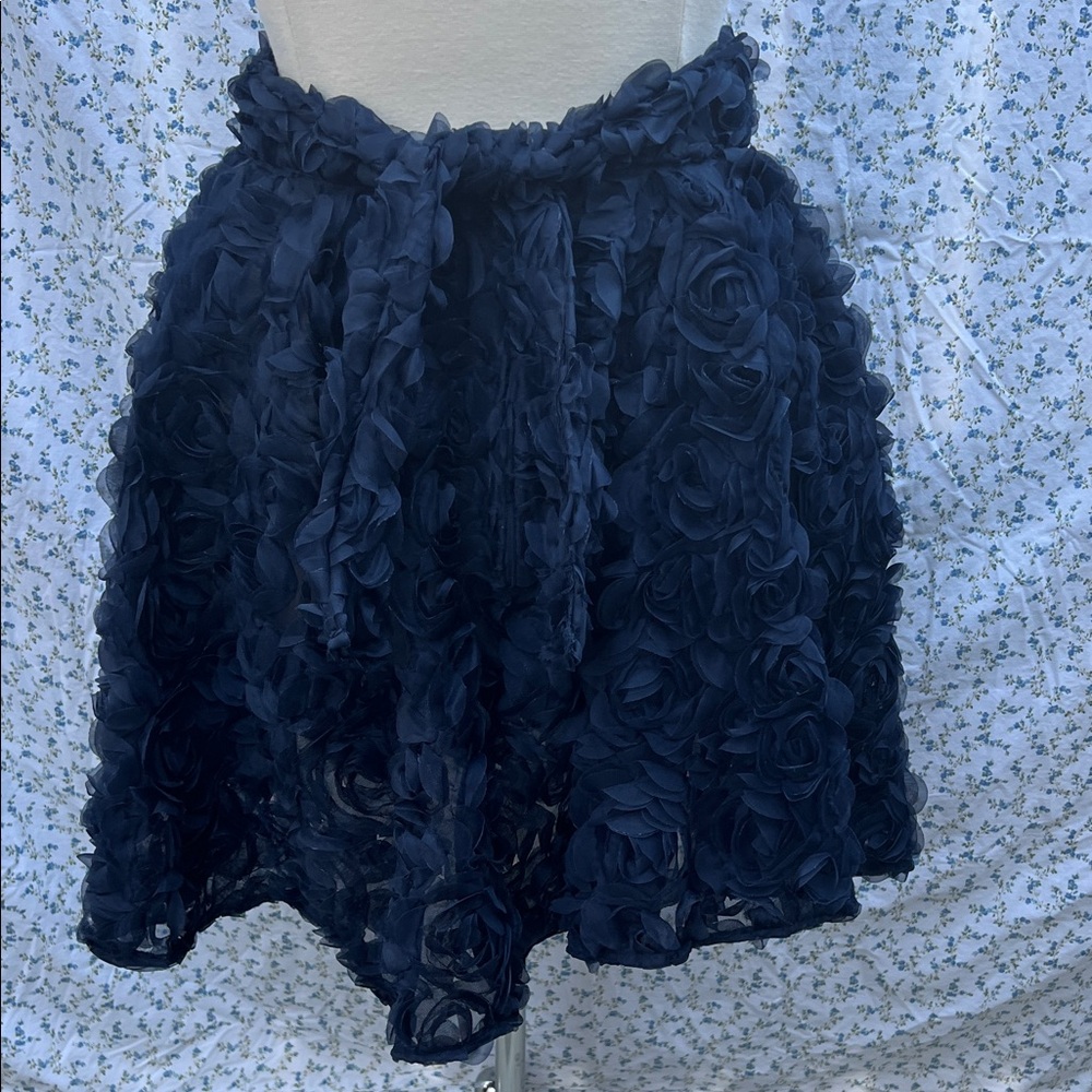 Handcrafted Chic Navy Floral Mini Skirt - Picture 4 of 6